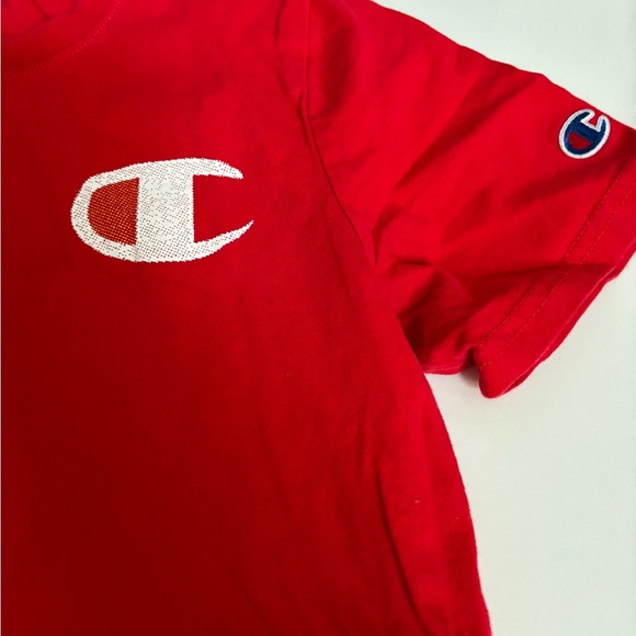 Champion Shirt Boys Size Large Red Short Sleeve Crew Neck Kids T-Shirt - Picture 2 of 4